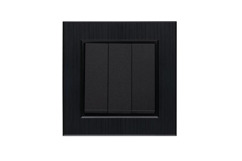 Выключатель 3-клав. 1 вход 3 выхода Karea LINE STAR чер. Makel 86054091